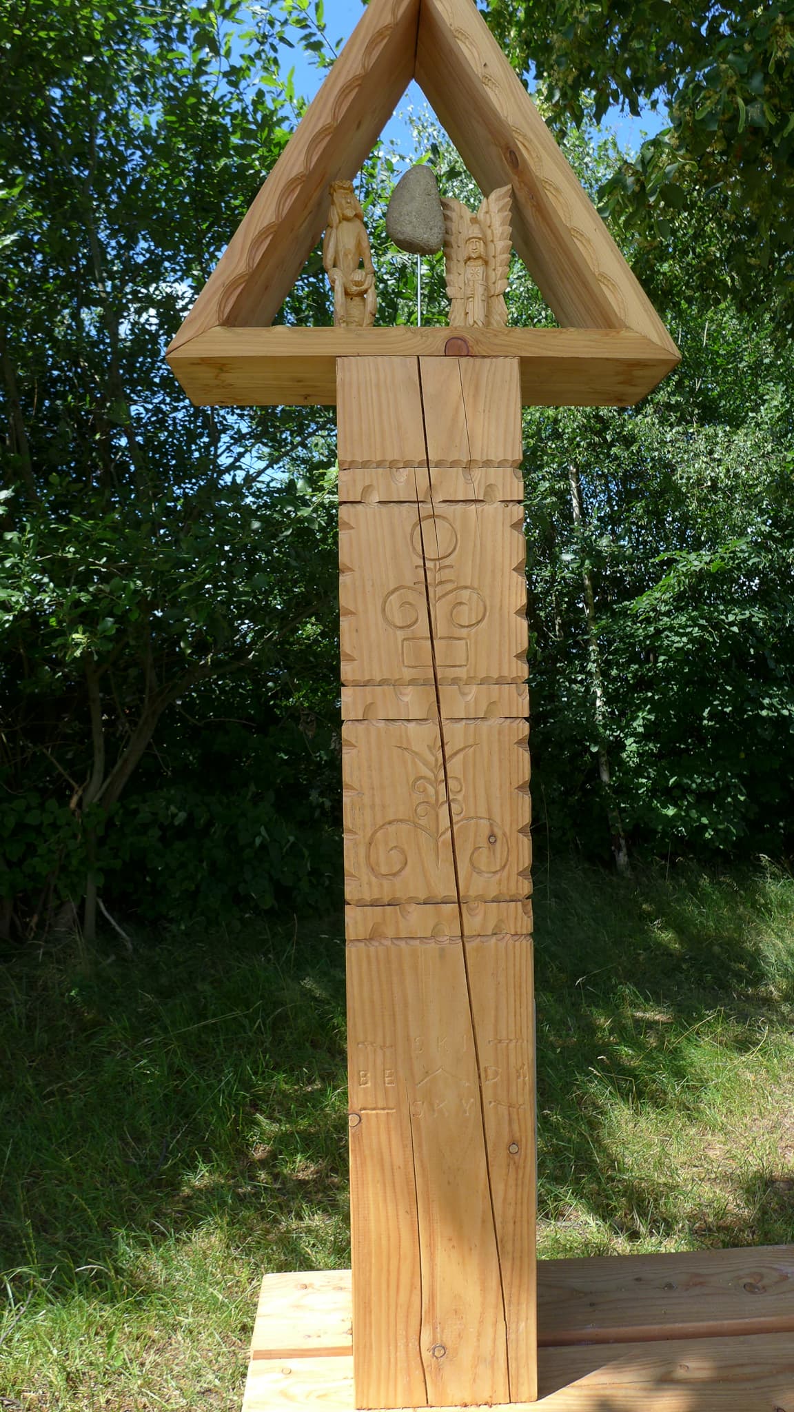 Ławeczka Beskidzka — Łodygowice