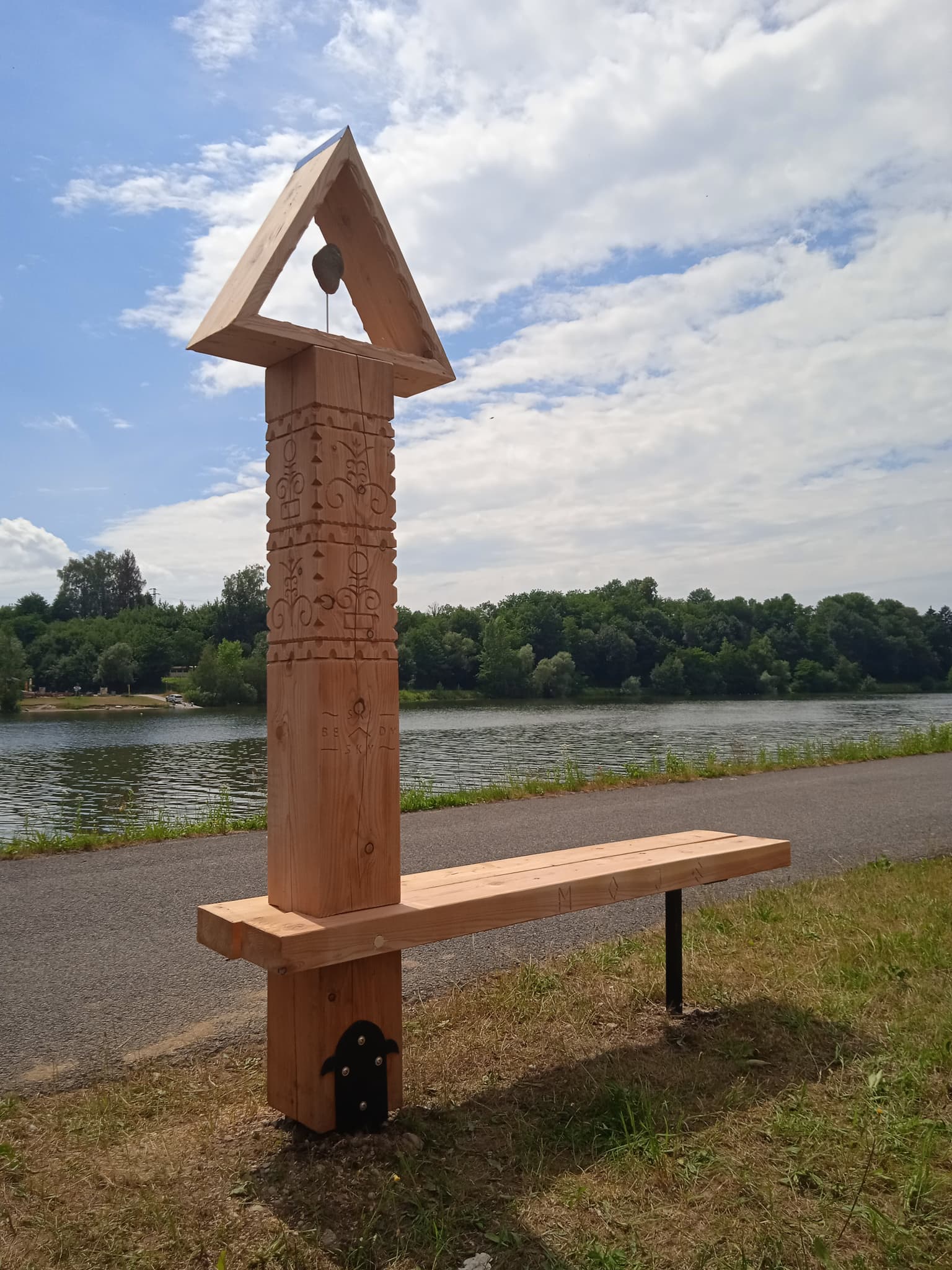 Ławeczka Beskidzka — Mojš, Słowacja