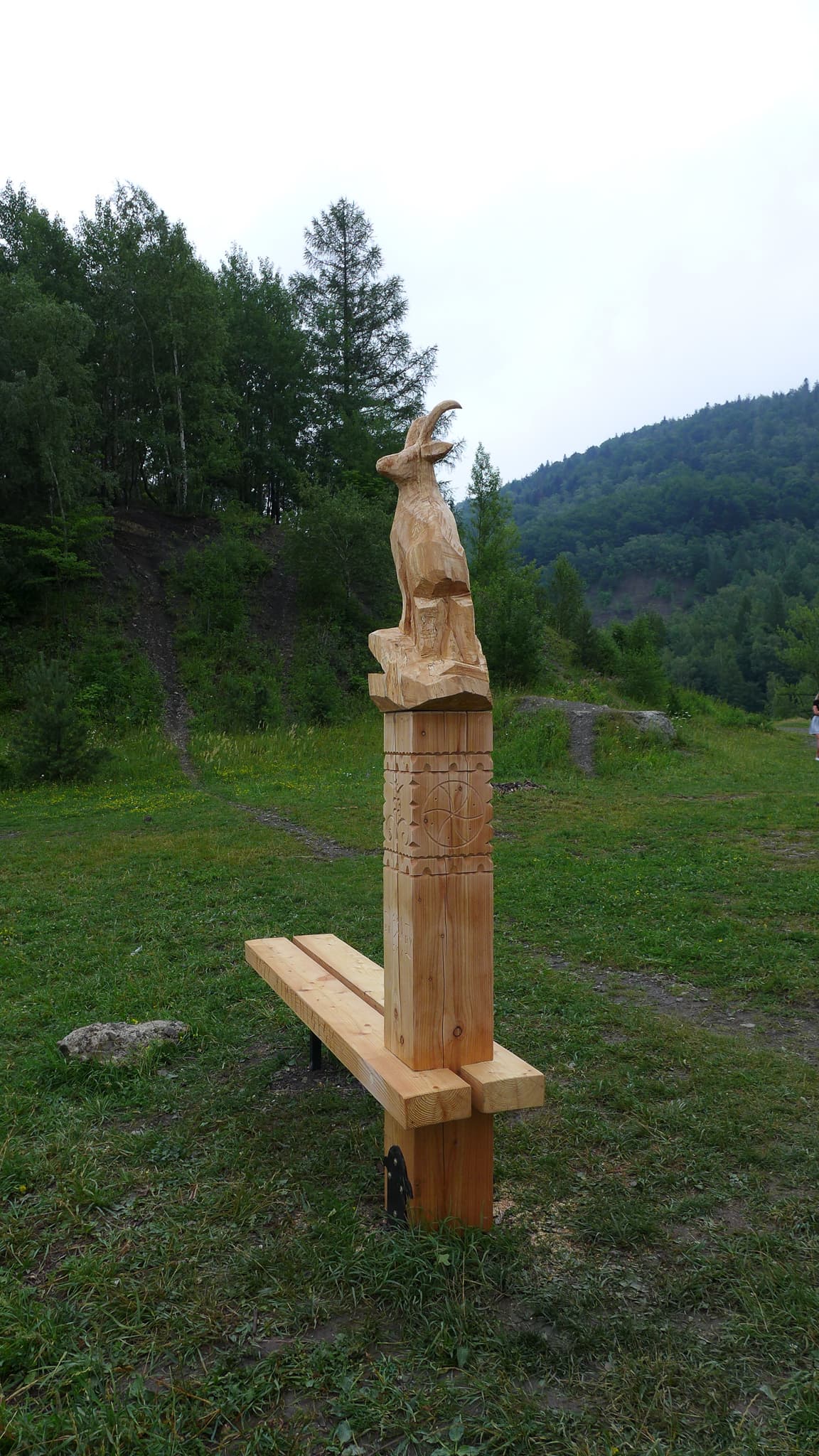 Ławeczka Beskidzka — Kozy — kamieniołom