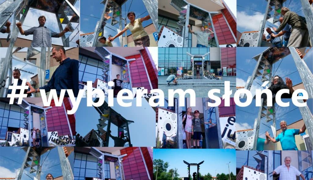 Uczestnicy akcji #wybieramsłońce przy Portalu Słonecznym
